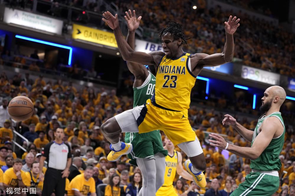 斯洛特帅位风雨飘摇！12战9败陷下课危机（斯洛特执教前景告急：近12战吞9败，帅位岌岌可危）